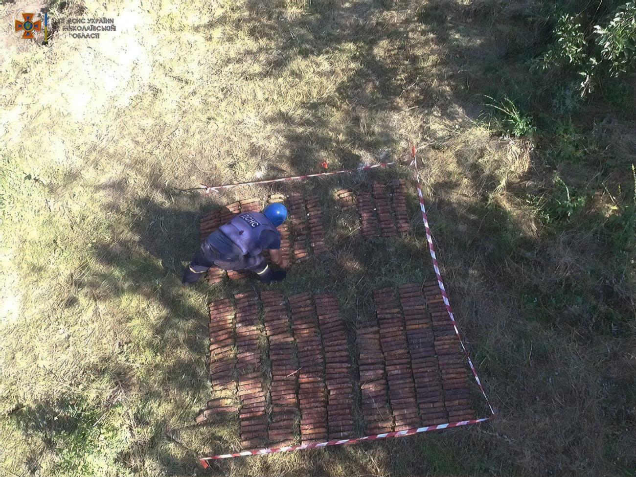 Упродовж минулої доби піротехніки виявили майже тисячу боєприпасів