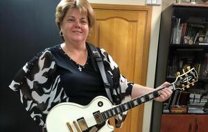 Співачка Руся мріє про повернення на українську сцену