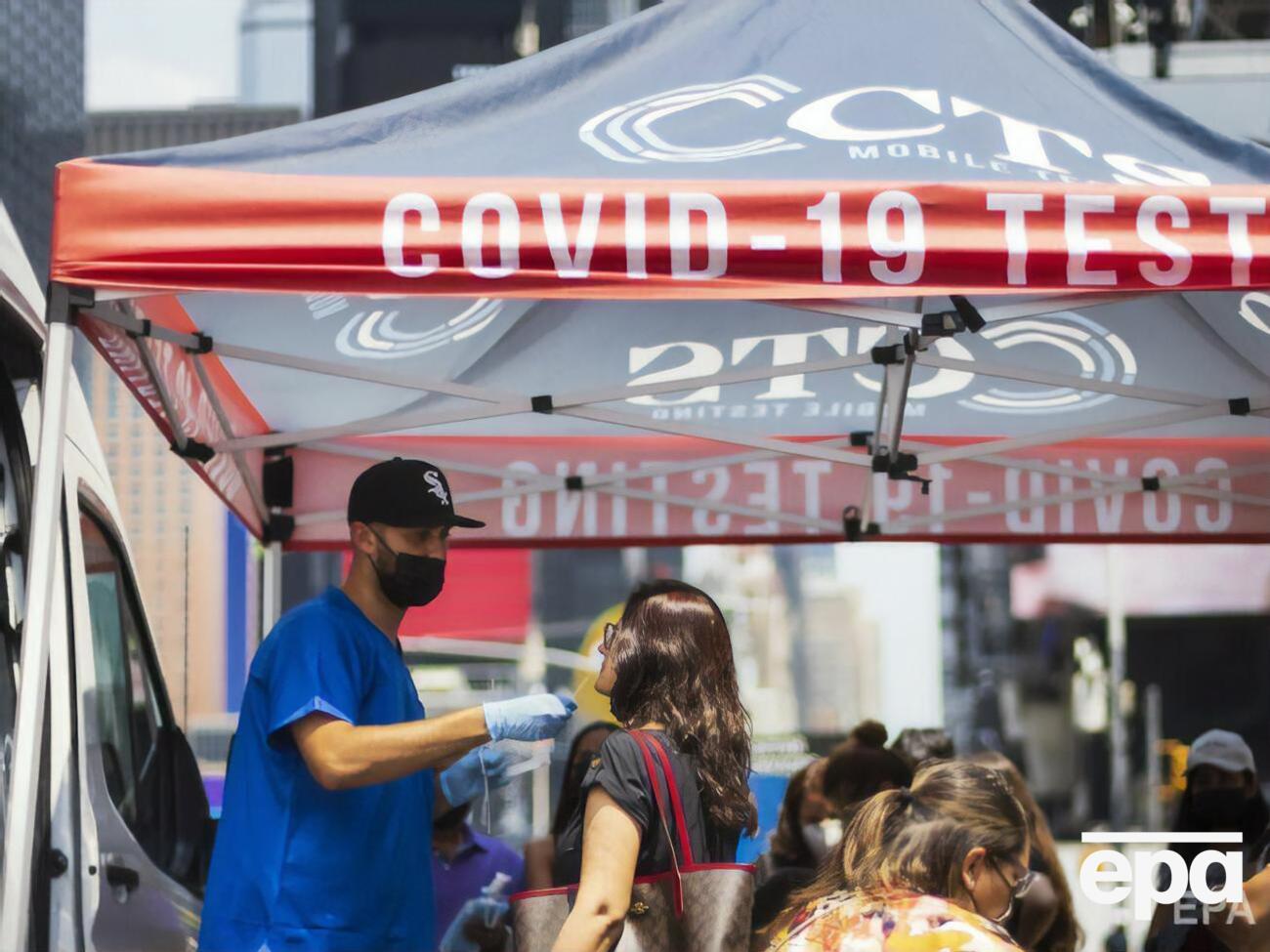 Некоторые регионы США уже начали рекомендовать вакцинированным носить маски