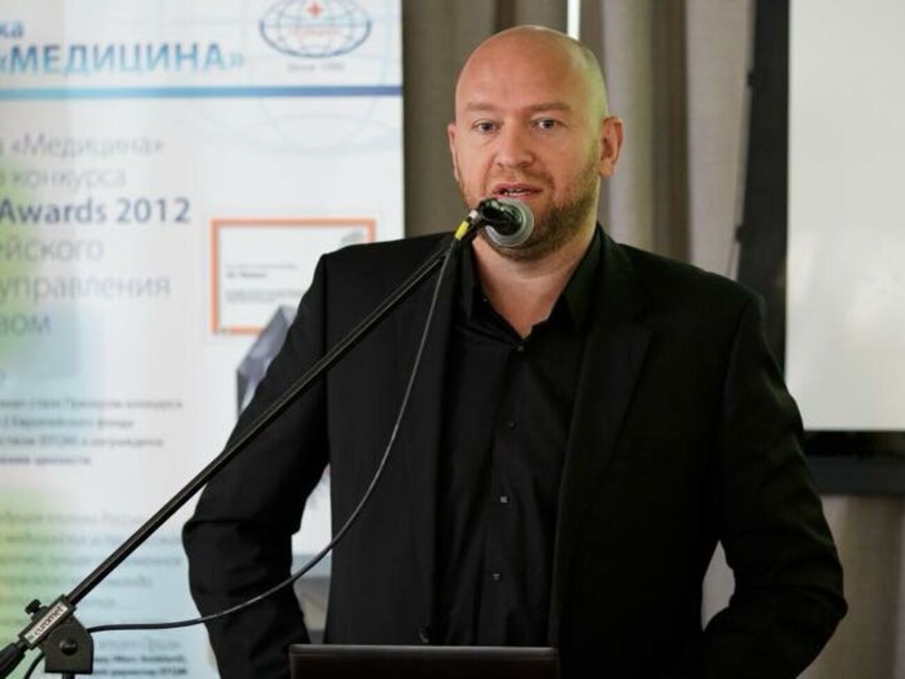 Приклад Ізраїлю демонструє, що штам "Дельта" набагато небезпечніший, ніж вихідний уханський, але вакцинація допомагає з ним боротися