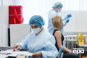 Іноземцям потрібно мати документ, що підтверджує повну вакцинацію проти COVID-19