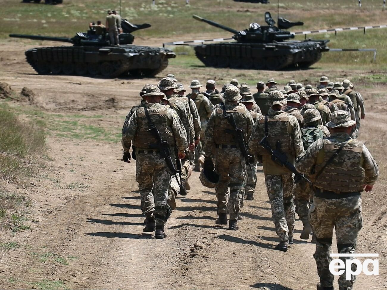 В штабе отметили, что многие военнослужащие прибывают в район проведения ООС уже привитыми двумя дозами вакцин