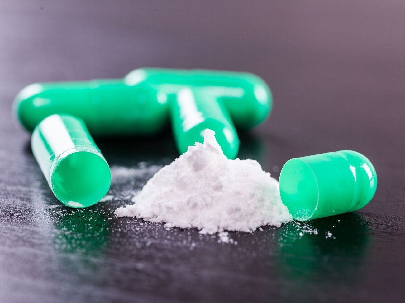 В апреле этого года иностранец контрабандой доставил наркотики в Украину