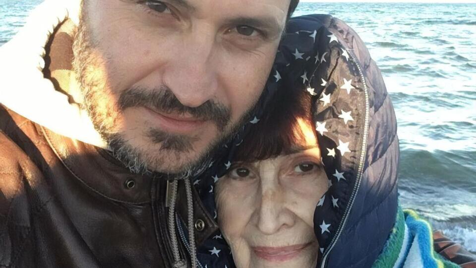 Ахтем Сеитаблаев с мамой Субие Налбандовой