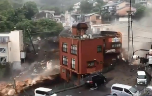 Известно о двух погибших в результате схода оползня