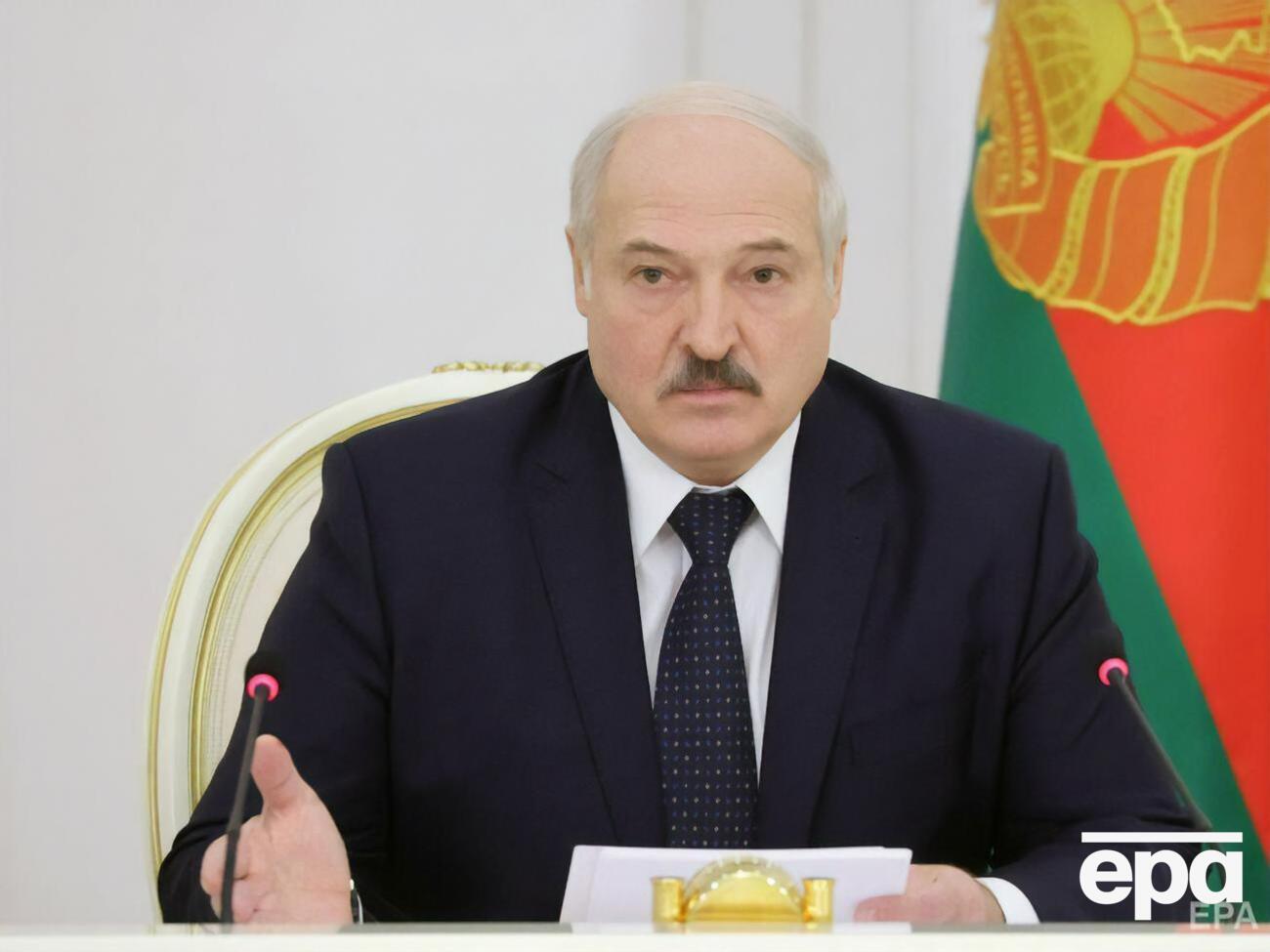 Лукашенко говорил, что Минск и Москва обсуждают открытие авиарейсов из Беларуси в Крым