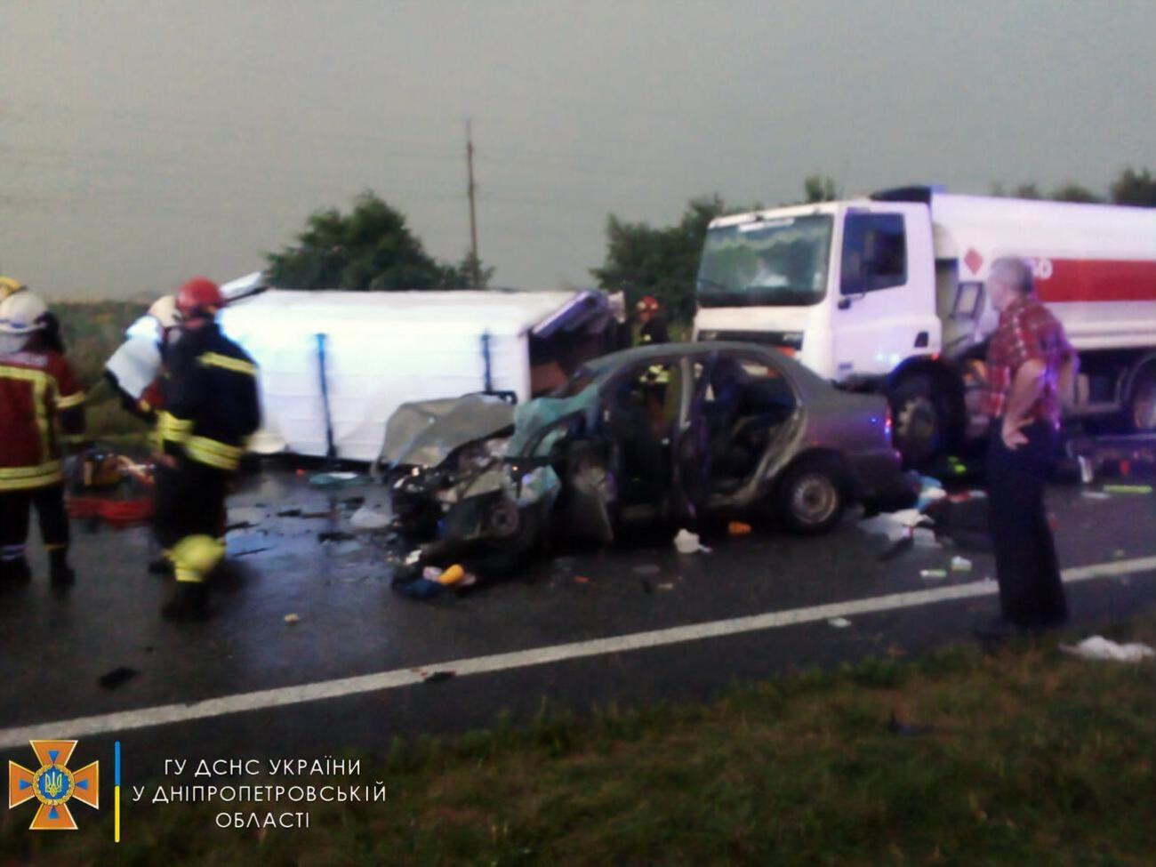 Унаслідок ДТП загинула одна людина, ще четверо дістали травми