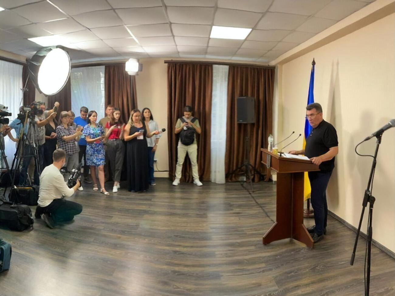 У Краматорську відбулося виїзне засідання РНБО, пісня нього Данілов провів брифінг