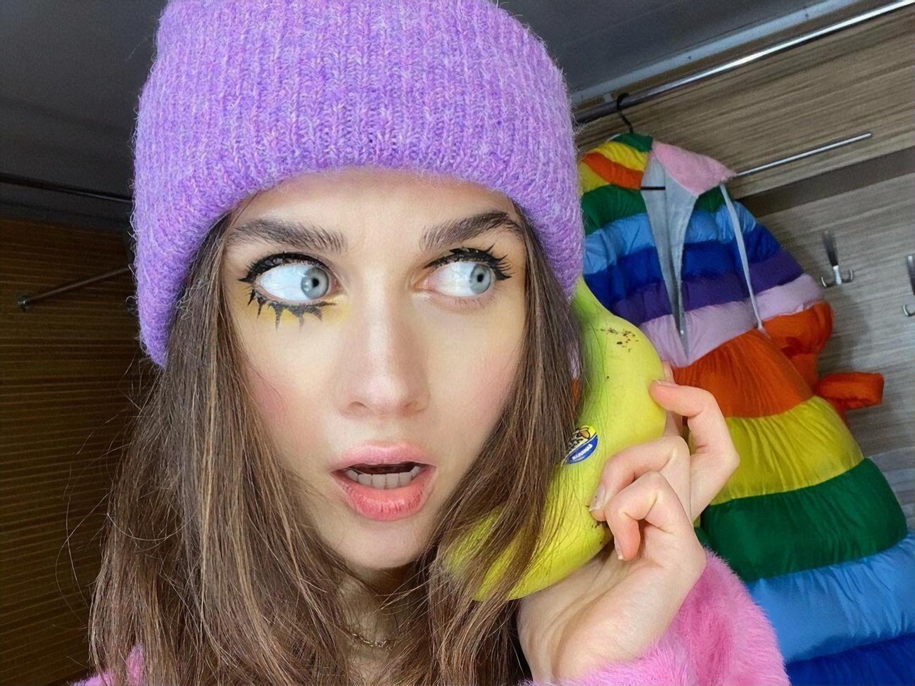 Jerry Heil попросила допомоги у своїх підписників