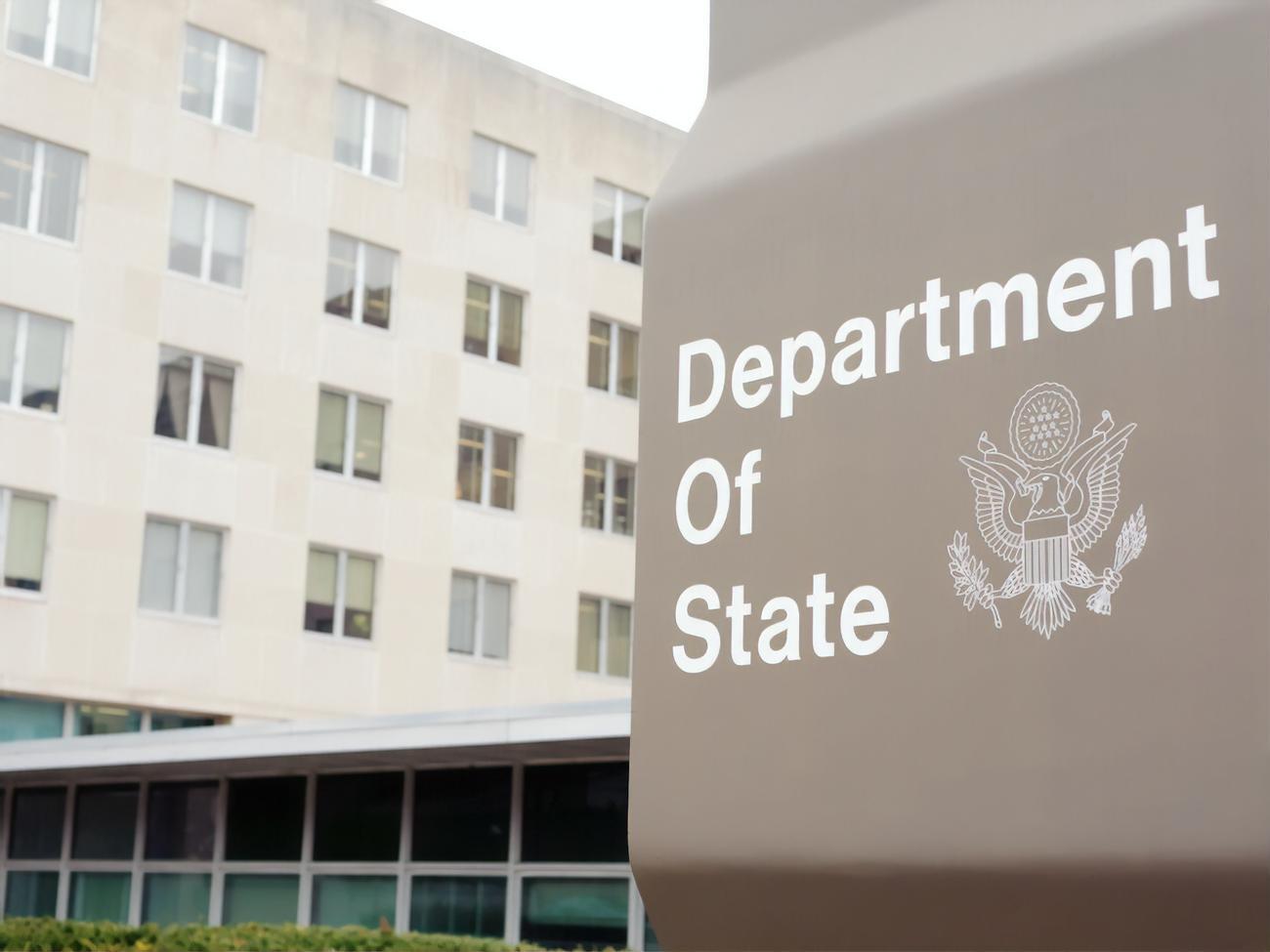 У Держдепі назвали "прикрою" заборону дипмісіям США наймати співробітників із Росії або третіх країн