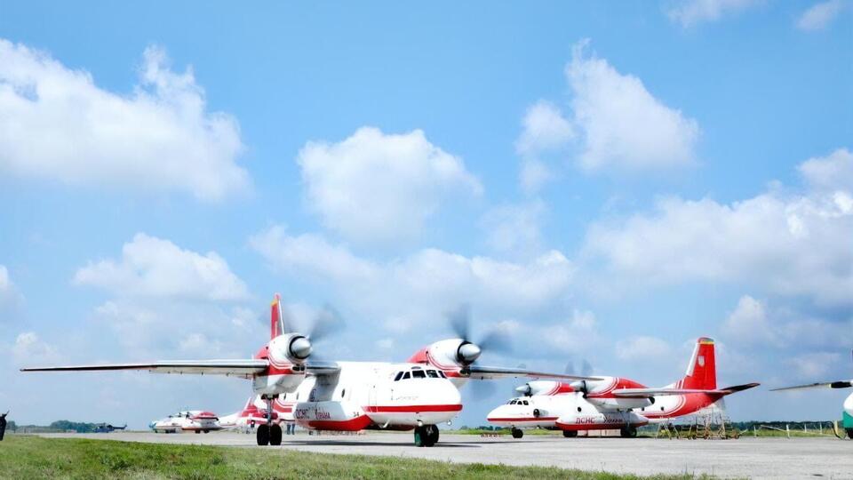 Украина отправила в Турцию два пожарных самолета