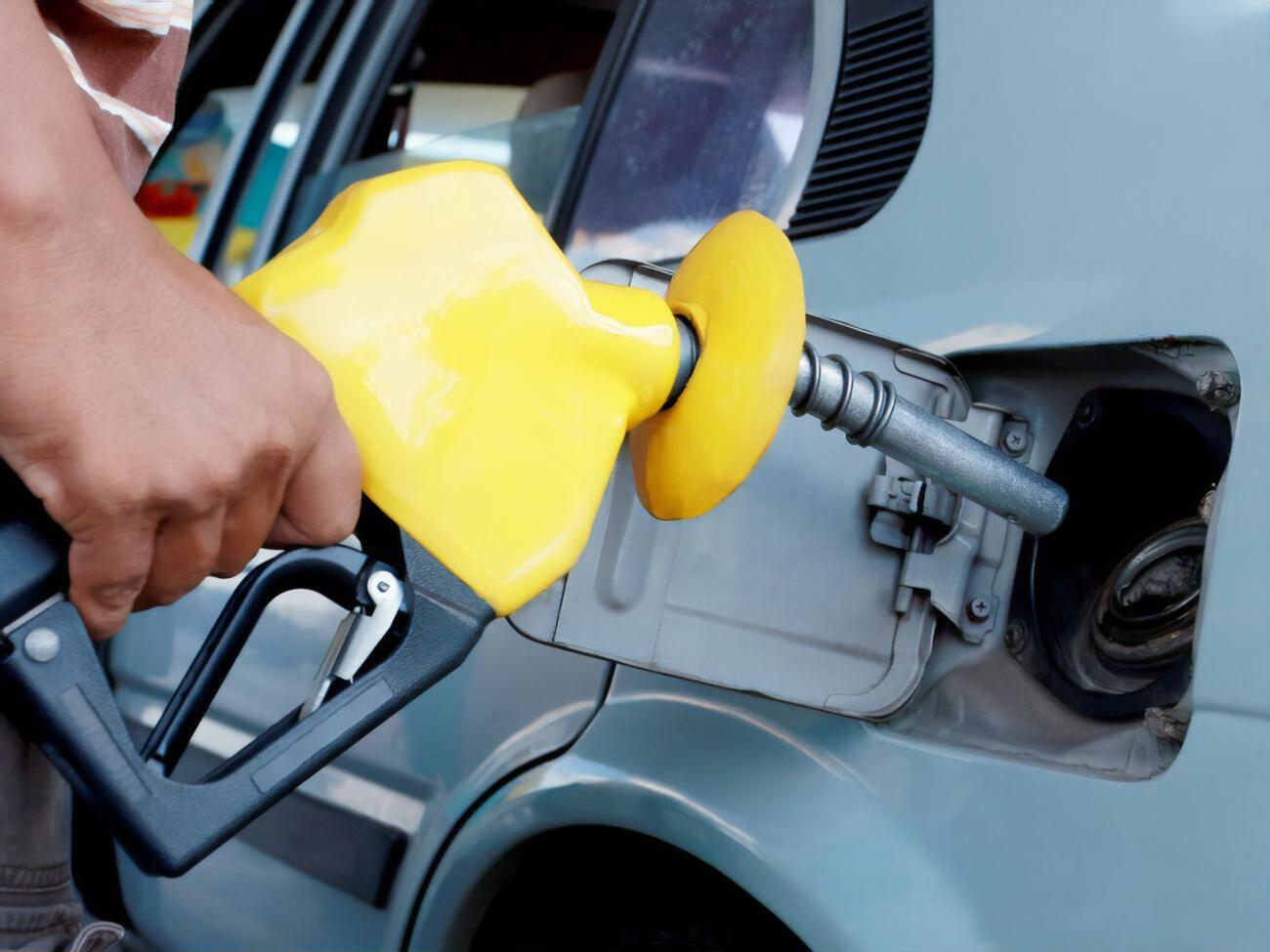 Бензины на заправках ZOG, "Олас" и Marshal подорожали на 50 коп./л