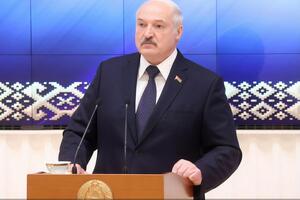 Лукашенко: Я взагалі проти жінки не воюю