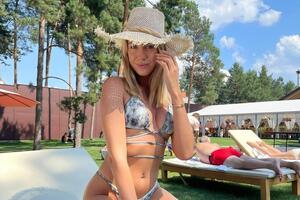 Никитюк решила на досуге заняться сапсерфингом