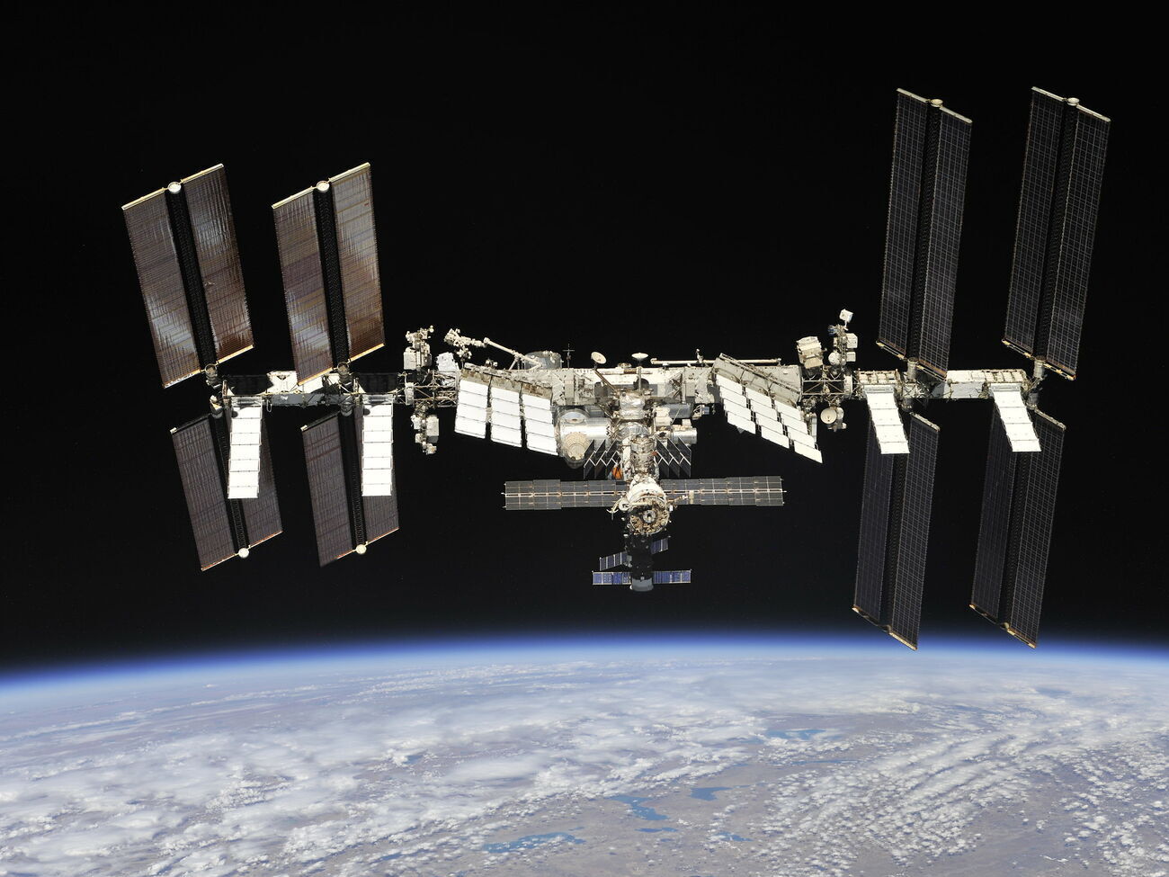 МКС функционирует больше 20 лет