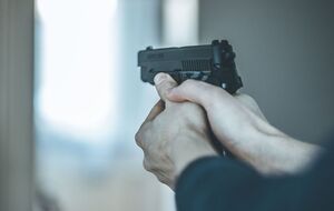Сотрудникам полиции задержанный заявил, что это была "просто шутка"