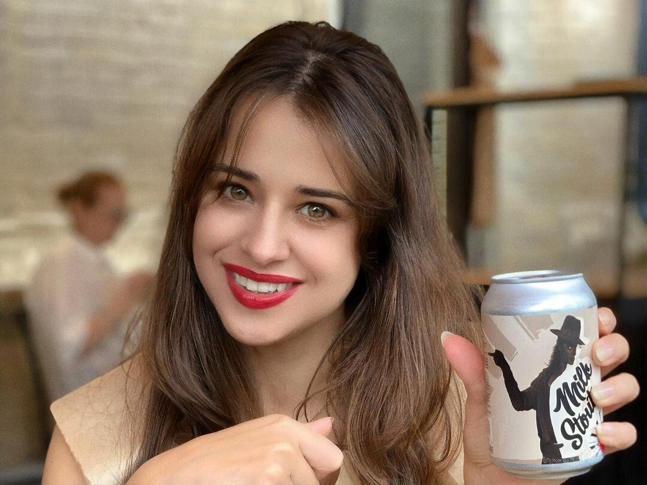 С 2013 года Slavia была замужем за Dzidzio