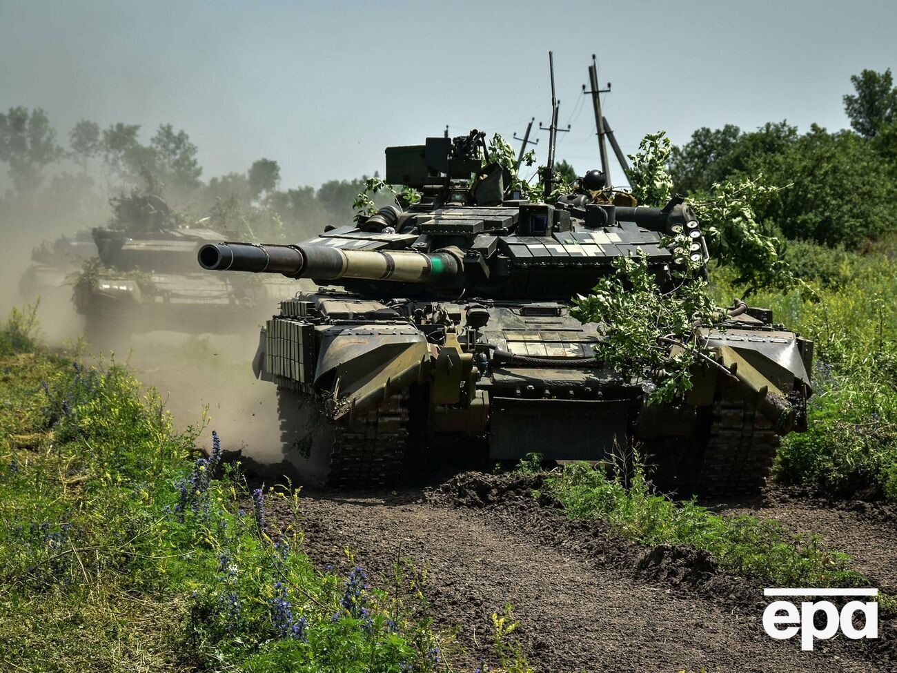 Украинские военные вели ответный огонь