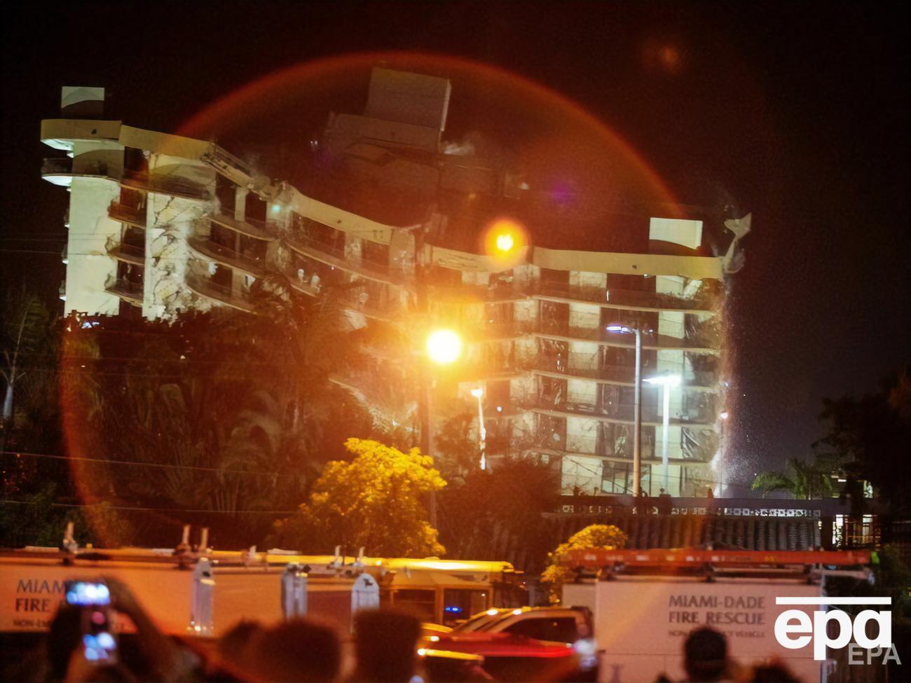 Champlain Towers South знесли увечері 4 липня перед можливим ураганом "Ельза"