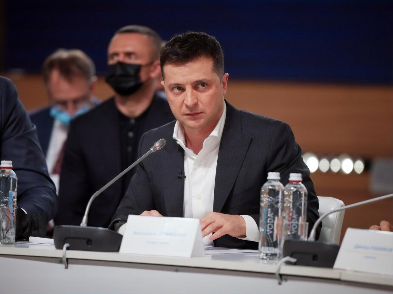 34,1% украинцев заявили, что одобряют деятельность Зеленского