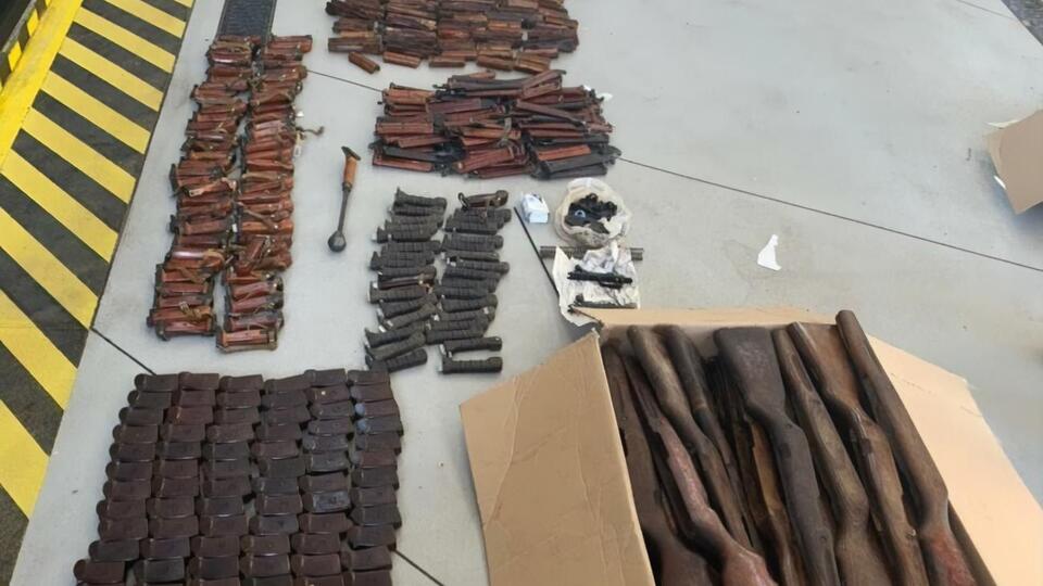 Пограничники нашли более 600 предметов военного назначения