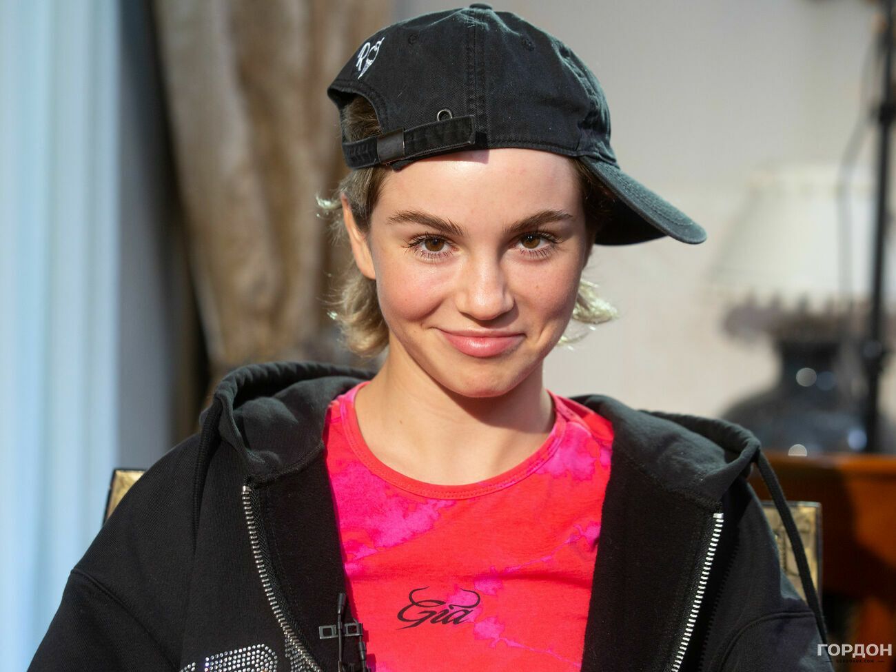 Марьяна Ро: Я с детства хотела петь. И я даже помню, как я к маме с папой подходила и говорила: "Отвезите меня на "Україна має талант", хочу&nbsp;&ndash; не могу! Разорву всех!"