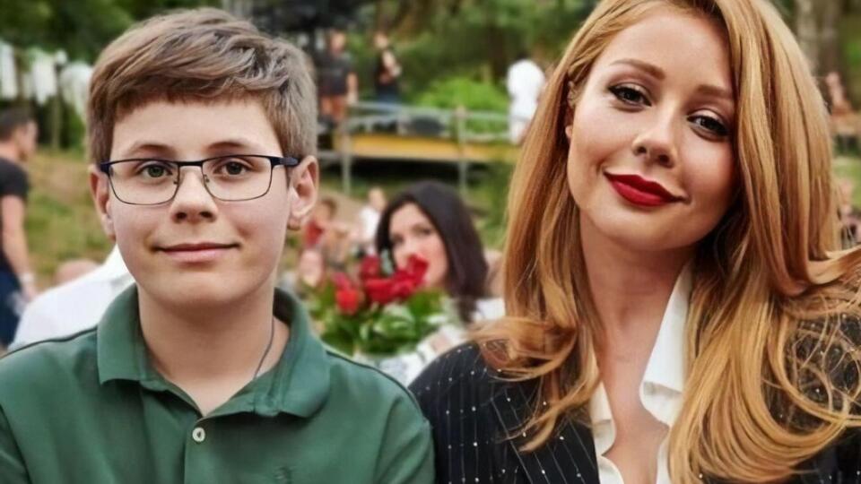 12-летний сын Кароль Вениамин учится в Великобритании, а на лето приехал к маме в Киев