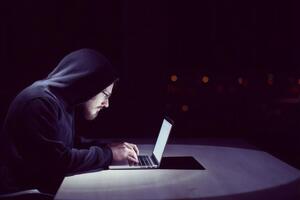 Кибератака REvil поразила тысячи жертв как минимум в 17 странах