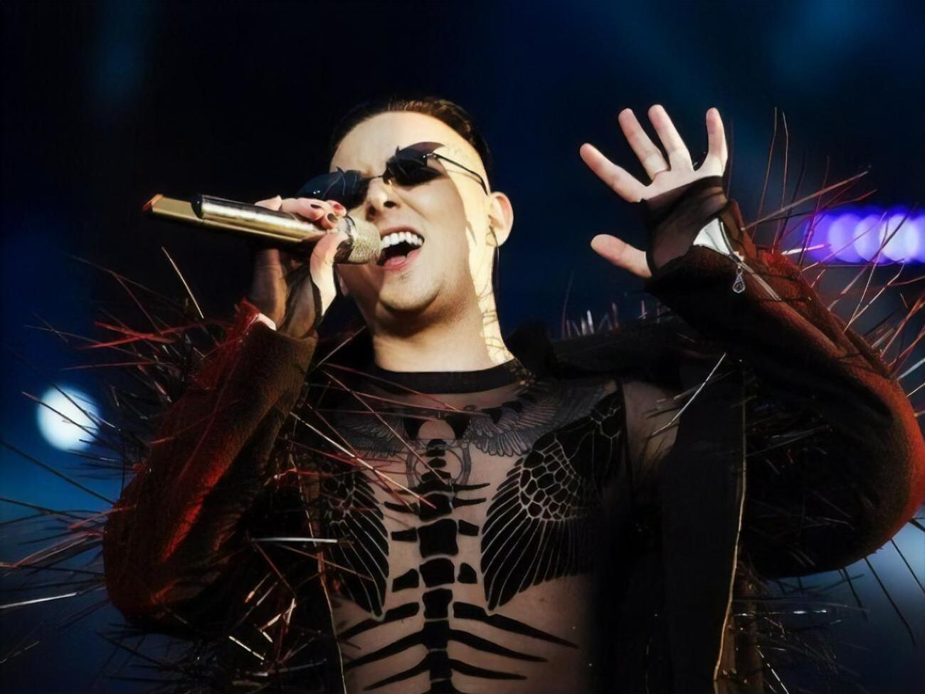 В офіційних трансляціях та акаунтах фестивалю виступ Melovin показали не повністю