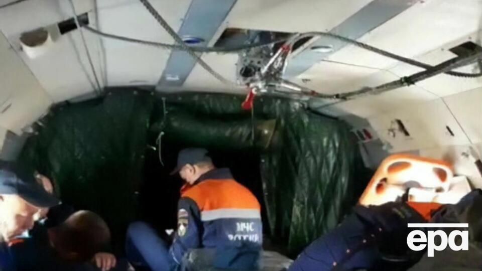 Уламки літака виявили рятувальники