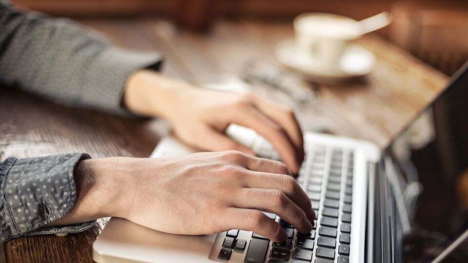 Виданню "ГОРДОН" потрібен коректор із досвідом роботи