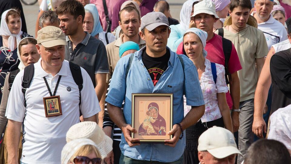 23,9% українців вважають протести боротьбою прибічників УПЦ МП проти гонінь