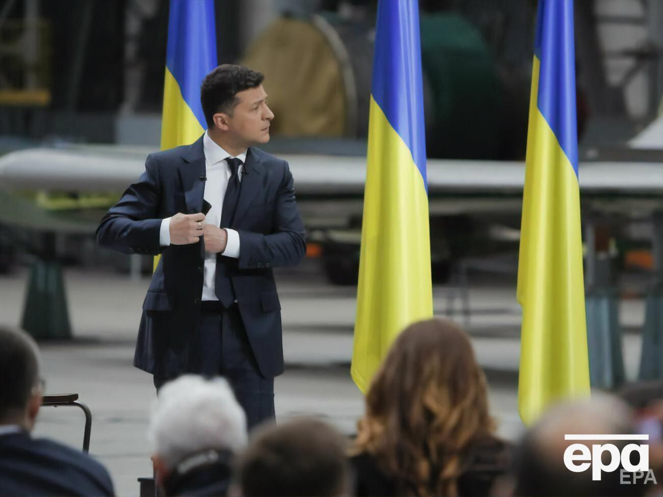 По информации СМИ, в США хотят оттянуть визит Зеленского в Вашингтон на начало августа