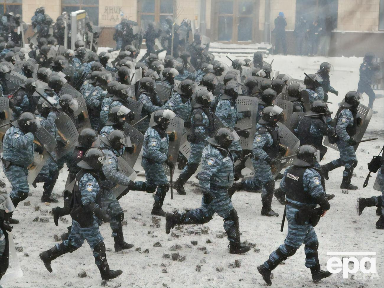 Протести, які дістали назву Євромайдан, а пізніше – Революція гідності, тривали із 21 листопада 2013 року до кінця лютого 2014 року