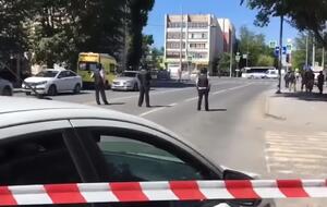 Мужчину, захватившего отделение банка, уговорили сдаться