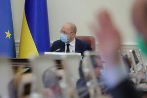 Рішення уряду пов'язане із введенням санкцій ЄС проти білоруських посадовців і Лукашенка торік