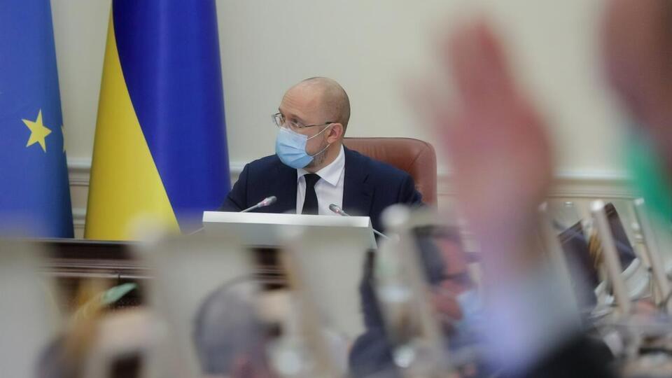 Решение правительства связано с введением санкций ЕС против белорусских чиновников и Лукашенко в прошлом году