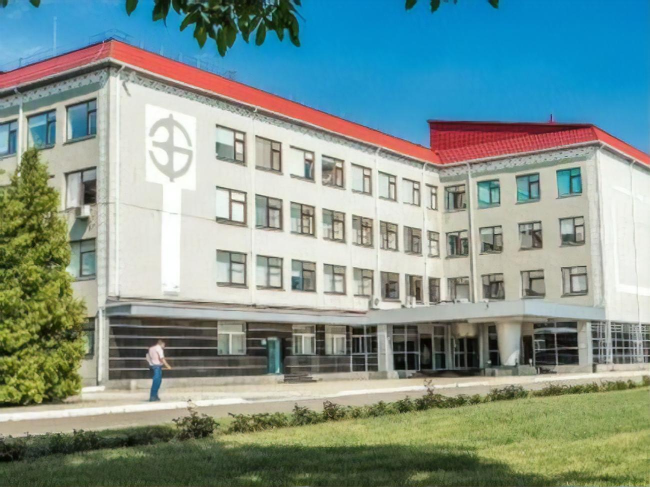 Переговоры о продаже акций, контролируемых семьей Беспалько, ведутся на фоне подозрений в выводе средств из БХФЗ, отмечает "Телеграф"