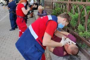 В результате столкновения несколько человек получили травмы