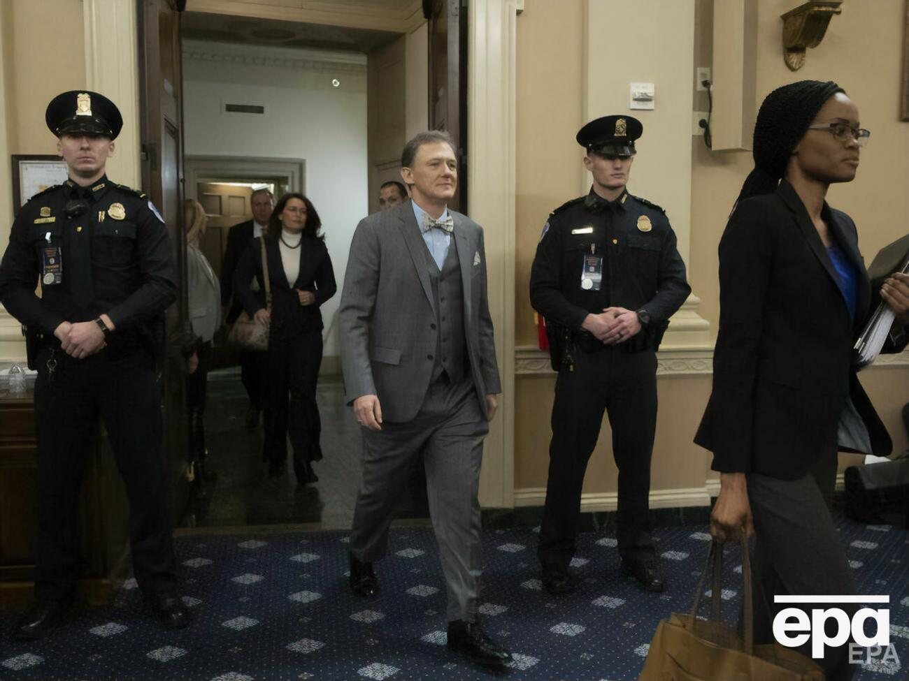 Кент прибудет в Украину на этой неделе