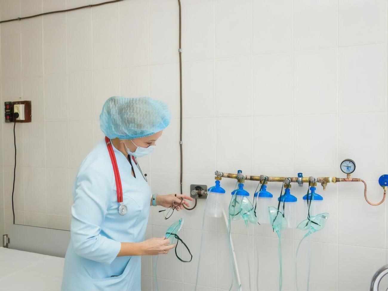 Спочатку в лікувальні заклади постачали тільки газоподібний кисень, у березні під'єднали кріосистеми і почали також постачати рідкий