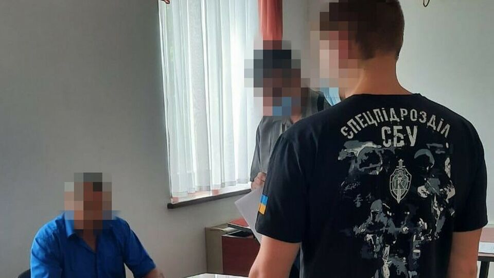 На схеме по закупке компьютерной техники чиновник присвоил 703 тыс. грн бюджетных средств, заявили в СБУ