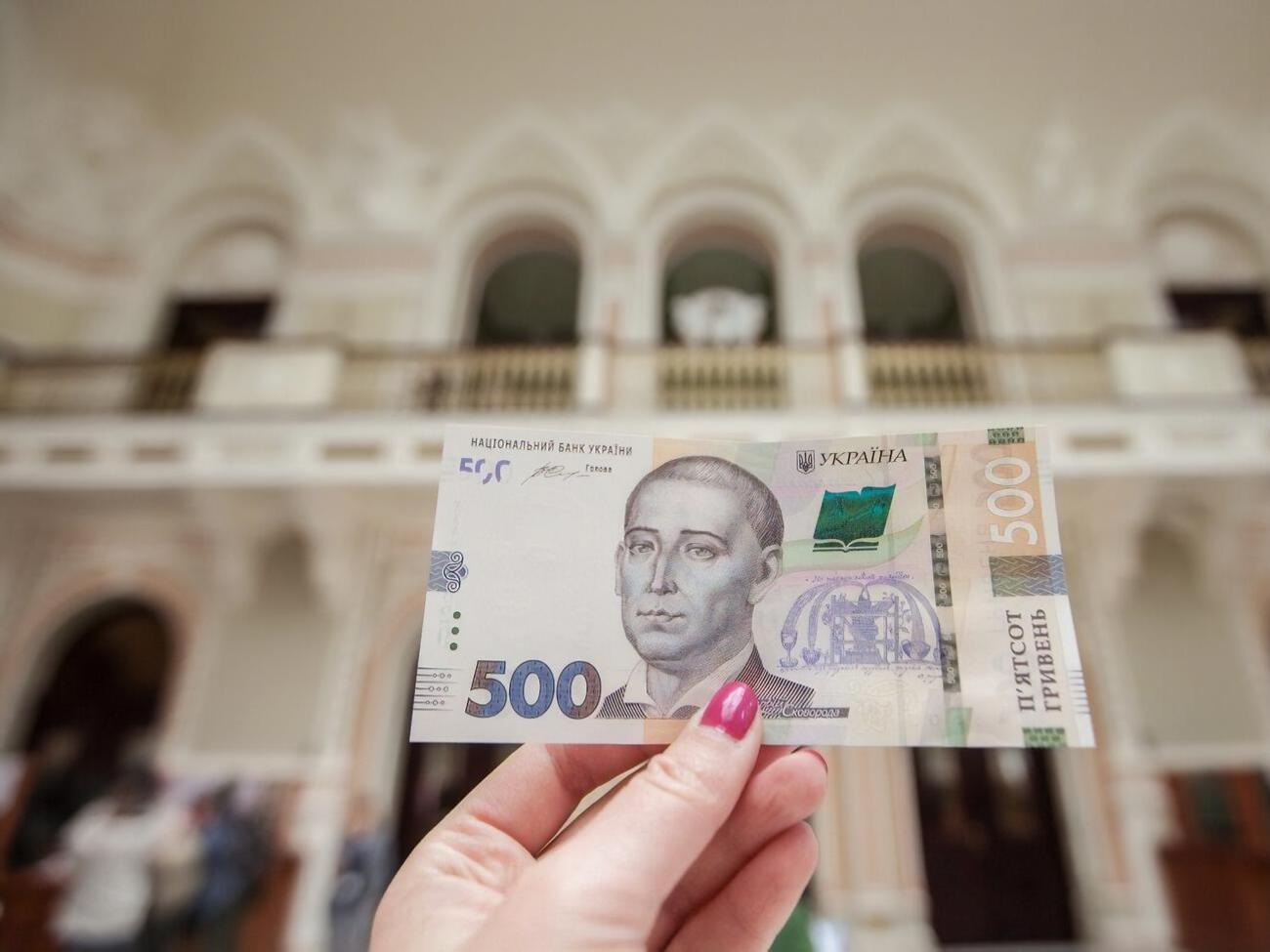 Після зміни ставки єдиного соціального податку економіка України не вийшла з тіні, зазначив Любченко