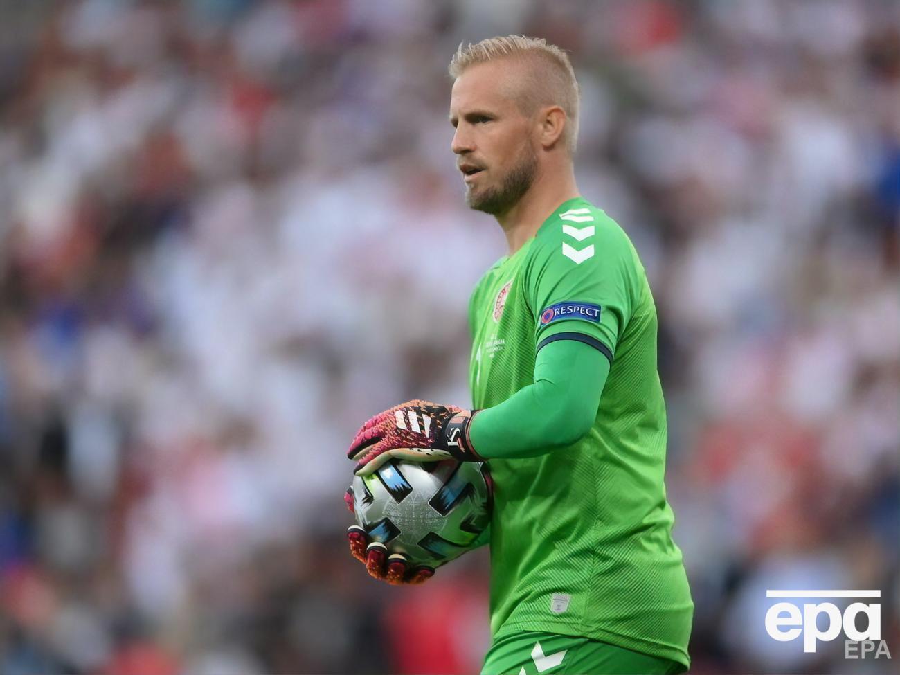 Пенальті Шмейхель відбив, але англійці зіграли на добивання