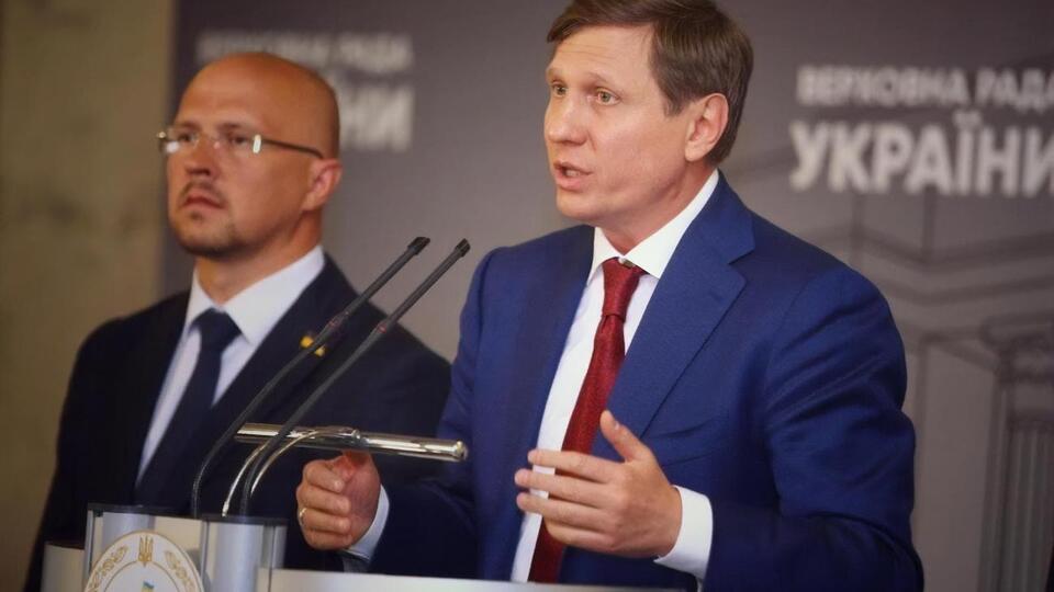 Сергій Шахов: Замість обіцяного прориву українська економіка падає другий рік поспіль