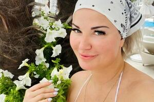 43-летняя Максакова решила набраться сил перед очередным судом со своим экс-супругом