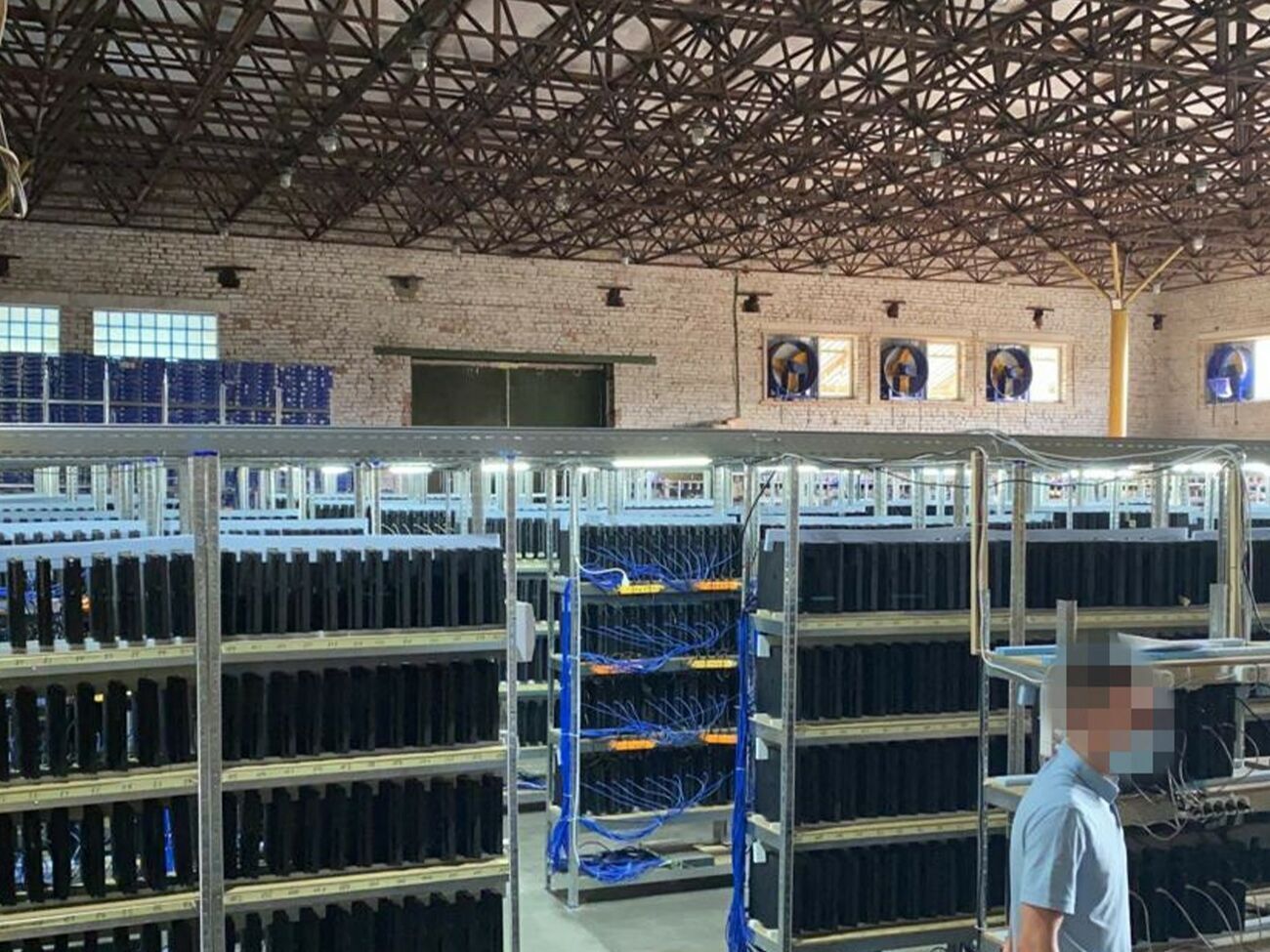 По данным специалистов, деятельность правонарушителей могла оставить без электричества целые кварталы Винницы