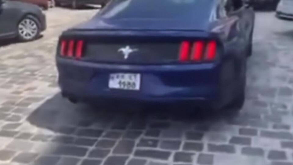 Юрченко на Mustang "едва не убил людей", пишет его коллега-парламентарий