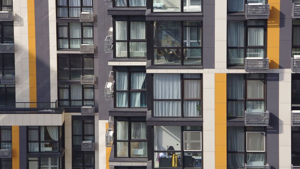 Обесточенными были 78 многоэтажек и около 600 частных жилых домов