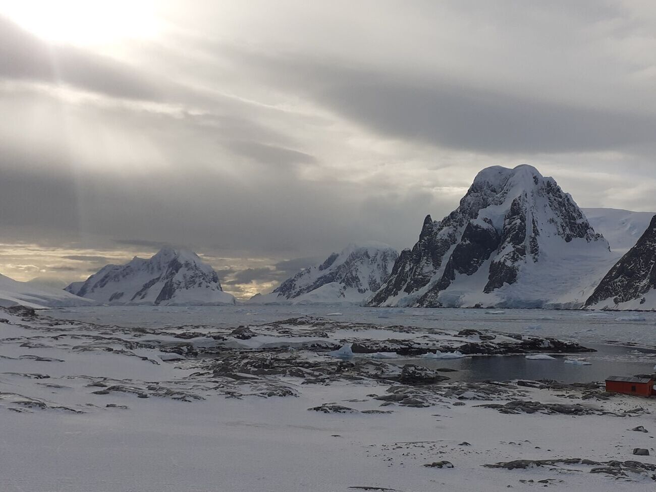 НАНЦ добился правильной транслитерации полуострова Киев